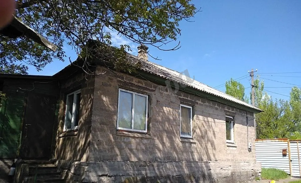 Продам дом от собственника Макеевка центр , коттеджи,92-х