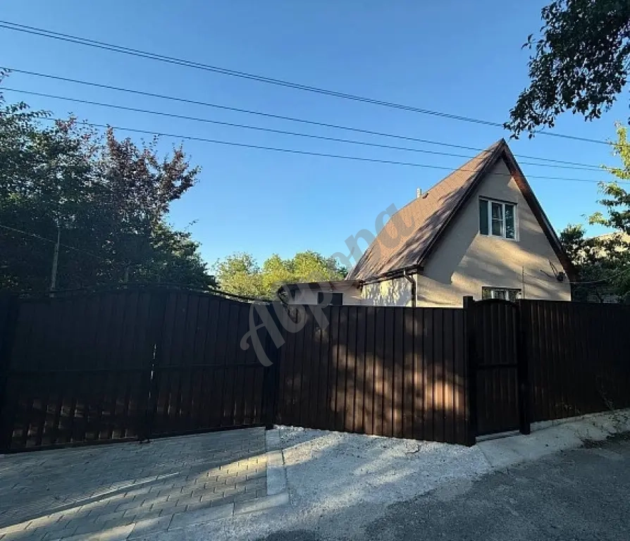 Продам 2х этажный дом снт "Кальмиус" Гвардейка , 6 магазин