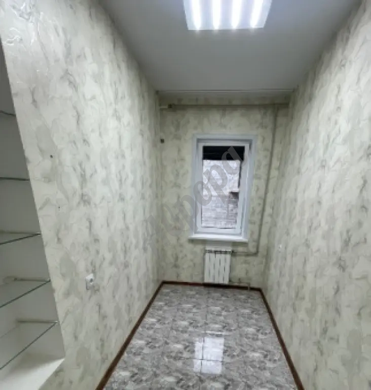 Сдаются помещения в центре Макеевки 10 и 15 м2(ул Ленина)