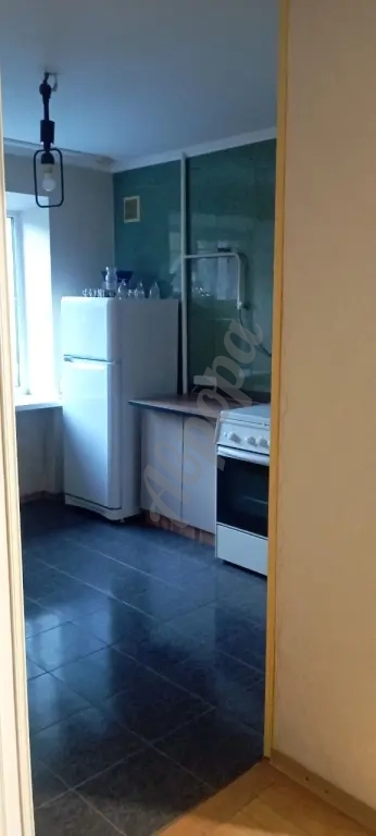 Сдам 1 ком квартиру Артема 181