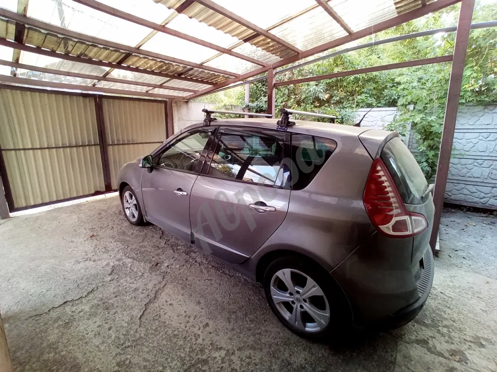 Renault Scenic 2010 года