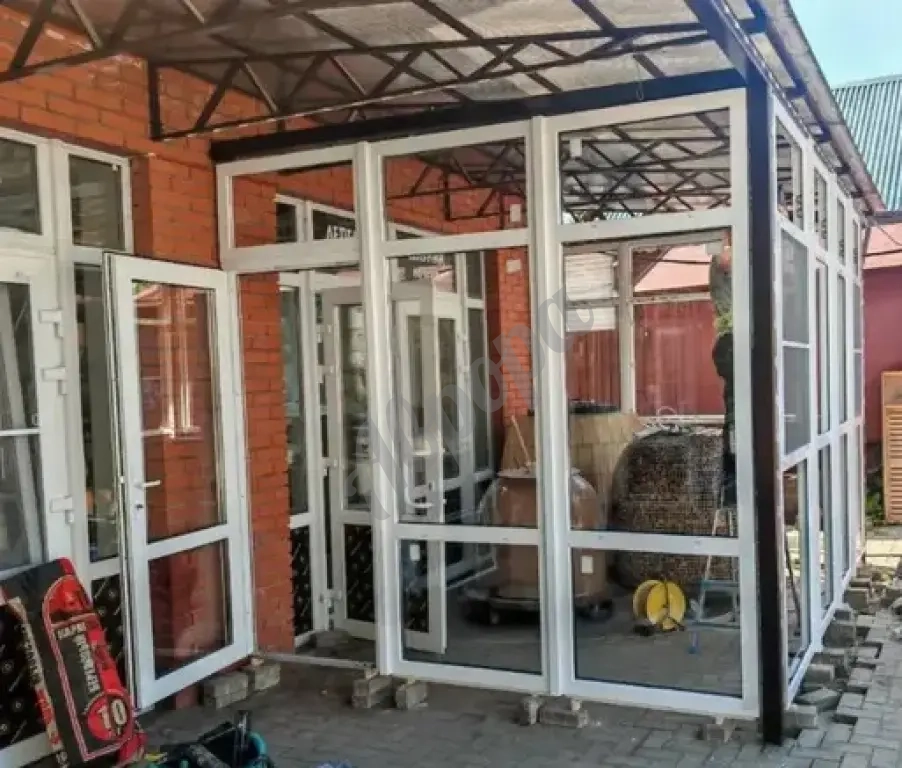 Остeклeнение уcтaновка пластикoвыx окон