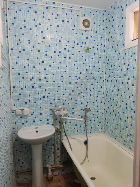 2-к квартира, 40 м2, 4/5 эт.
