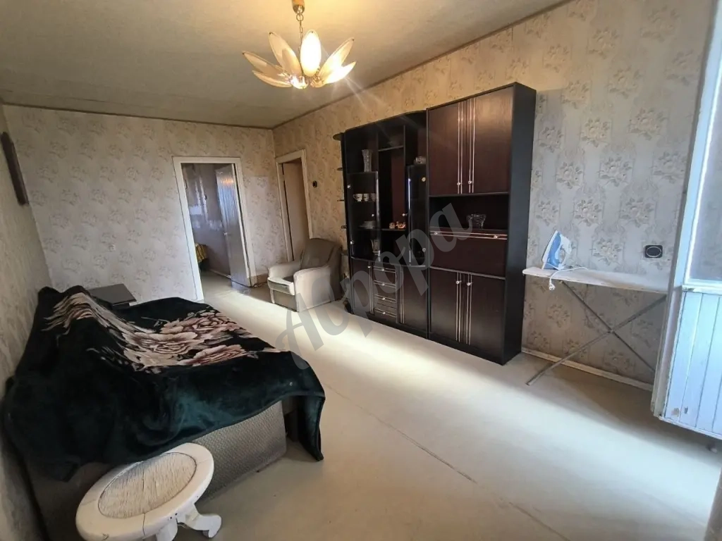 Продажа 3-комнатной квартиры в Калининском районе, проспект Ильича 30