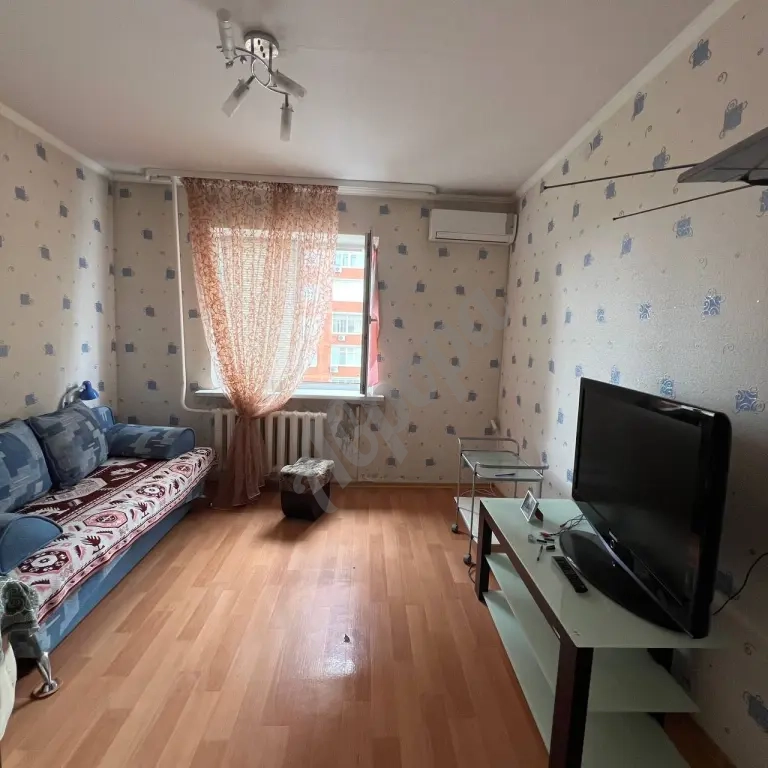 Продажа 2-комнатной квартиры в Ворошиловском районе, улица Розы Люксембург 77