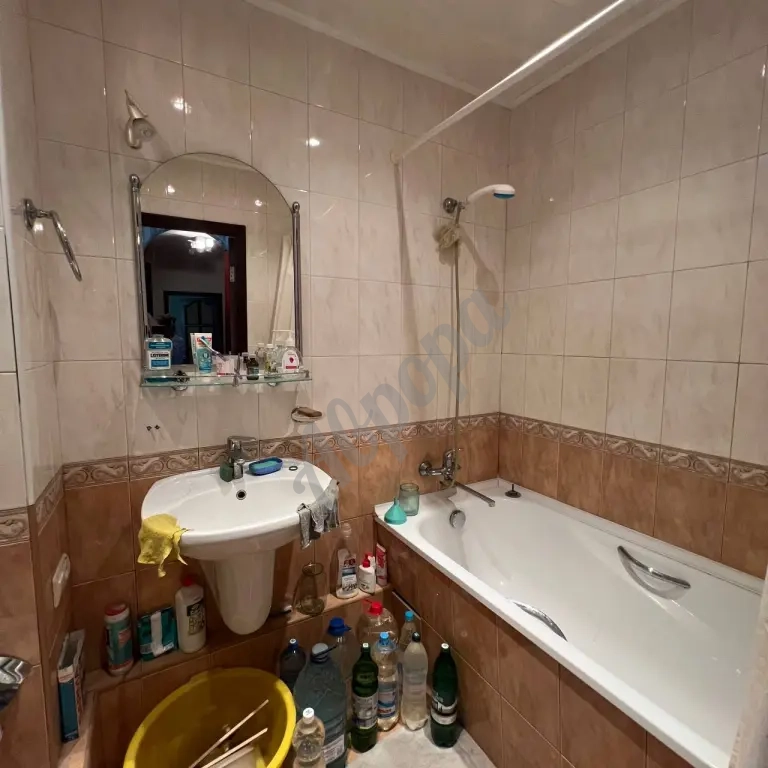 Продажа 2-комнатной квартиры в Ворошиловском районе, улица Розы Люксембург 77