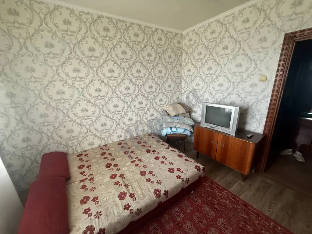 Продажа 2х комнатной в Ленинском районе, улица Пухова 35