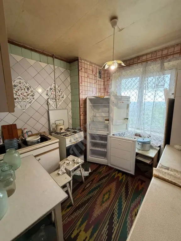 Продажа 1-комнатной в Киевском районе, улица Тренева 5 В