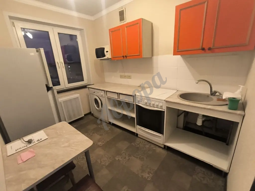 Продажа 2-комнатной квартиры в Киевском районе, улица Артема 198 В