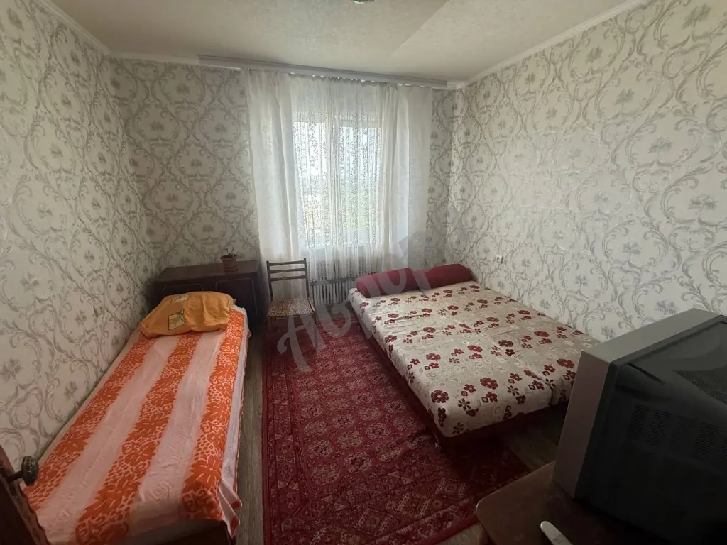 Продажа 2х комнатной в Ленинском районе, улица Пухова 35
