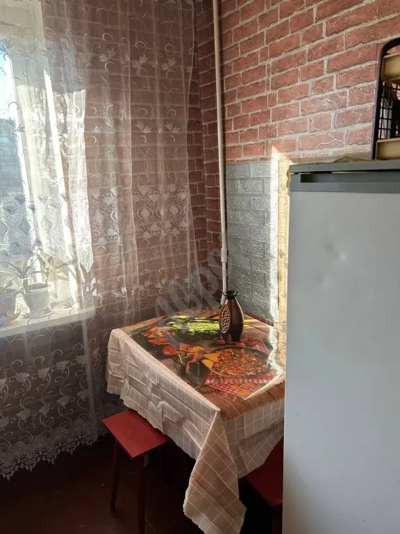 Продажа 1-комнатной в Кировском районе, улица Островского 37
