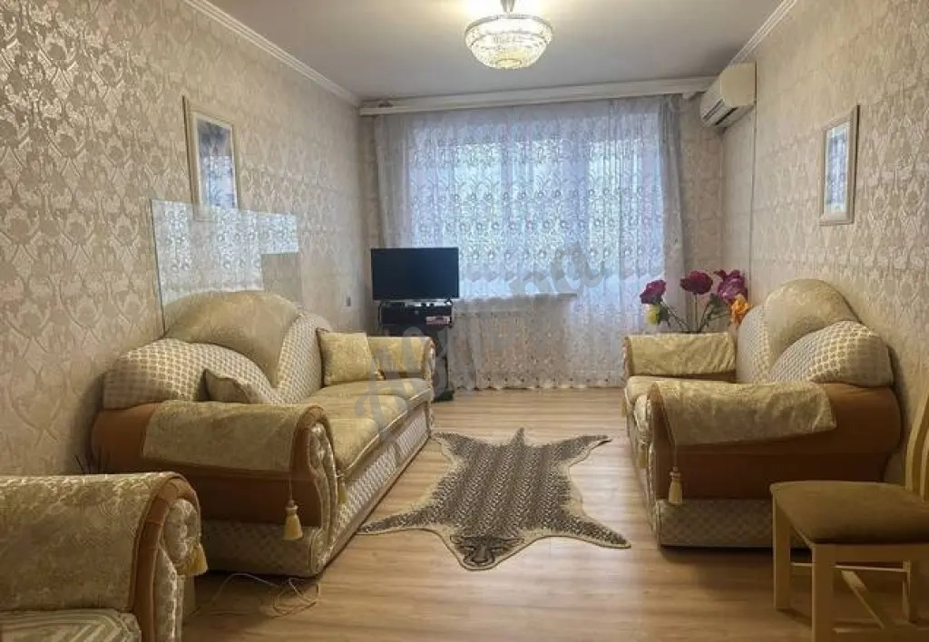 Сдается 3 комнатная квартира 61кв.м проспект Ленина 111