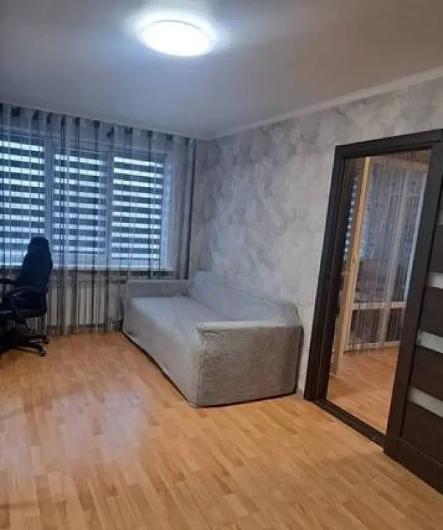 Сдам 2 комнатную квартиру 61кв.м площадь Кирова