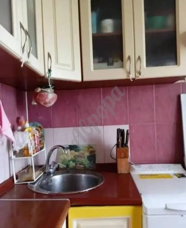 Продается 1-комнатная квартира 33кв.м улица Гагарина в Приморском районе