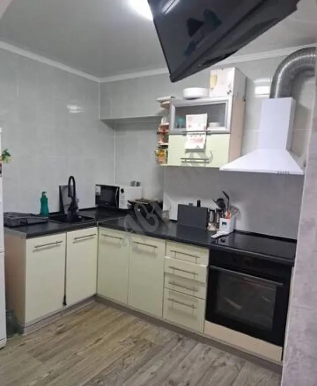 Сдам 2 комнатную квартиру 61кв.м площадь Кирова