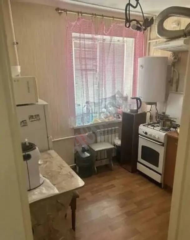 Продается 1 комнатная квартира 31кв.м проспект Нахимова 162