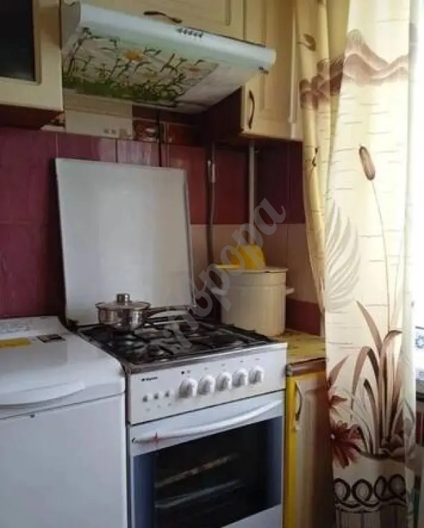 Продается 1-комнатная квартира 33кв.м улица Гагарина в Приморском районе