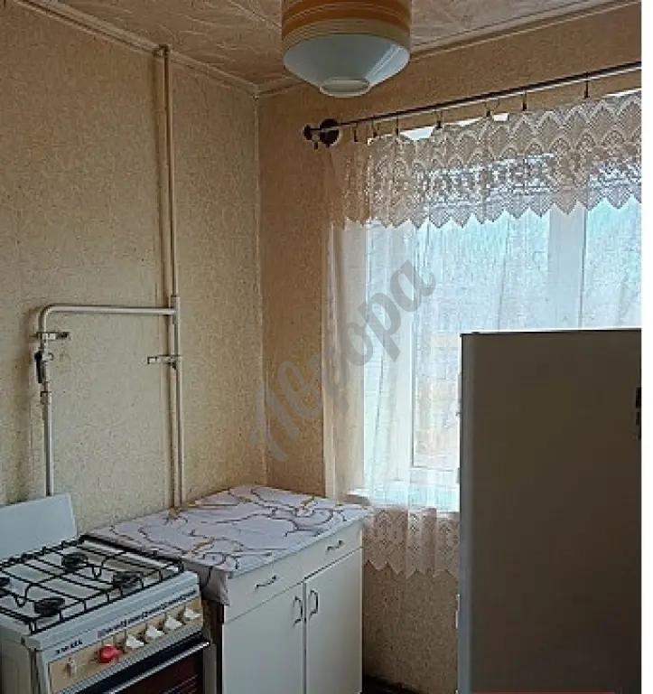 Продам 3-комн. квартиру на кв. Ватутина в Луганске.
