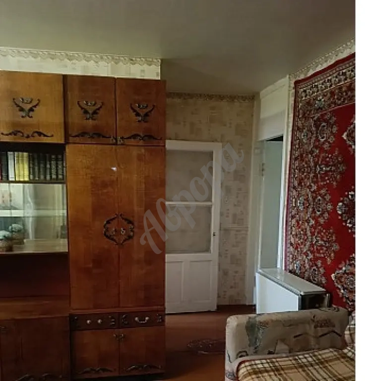 Продам 3-комн. квартиру на кв. Ватутина в Луганске.