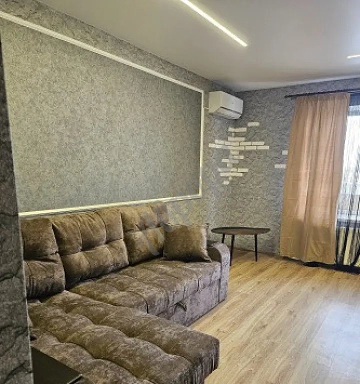 Продам квартиру в Луганске