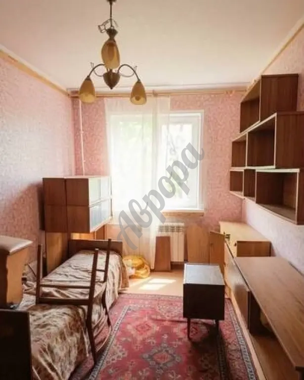 Продается 3-х комнатная квартира 56кв.м проспект Нахимова в Приморском районе