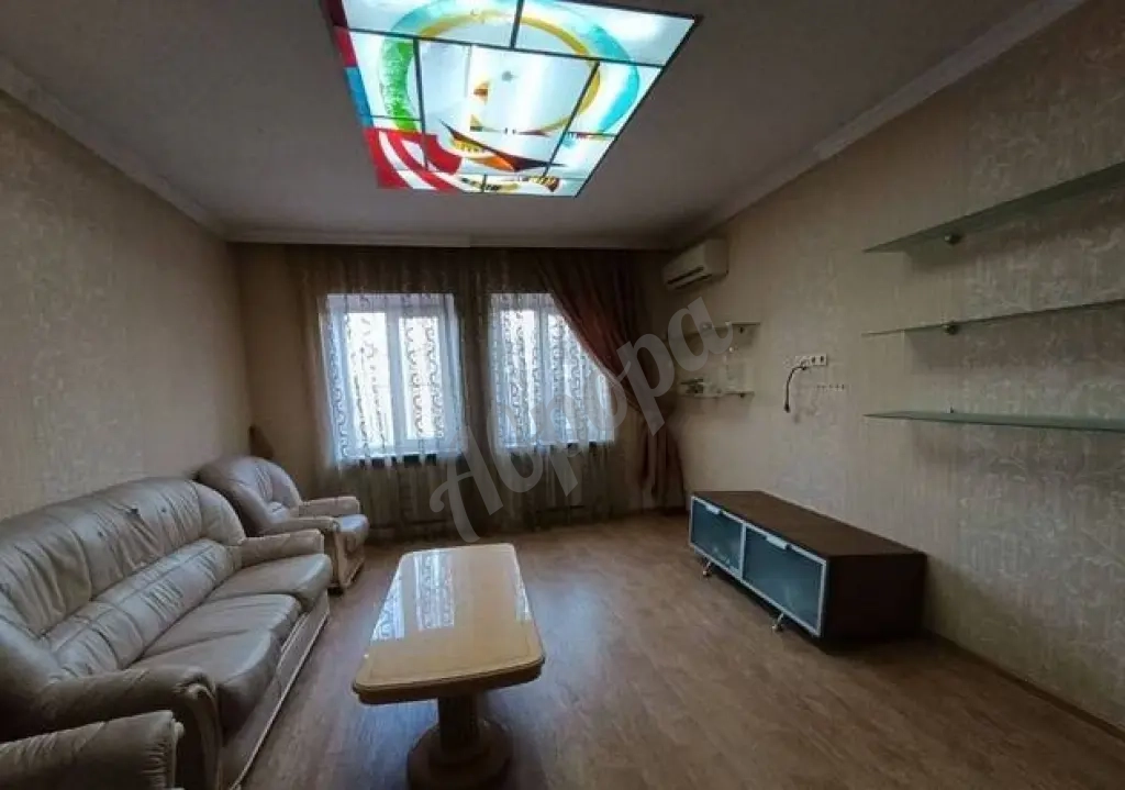 Продается дом трёхуровневый 356кв.м улица Родниковая в Приморском районе Черёмушки