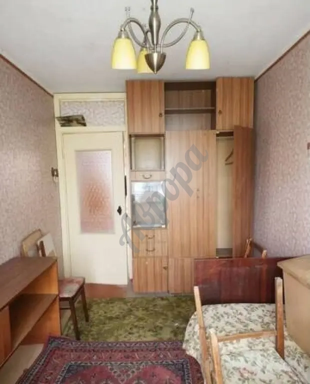 Продается 3-х комнатная квартира 56кв.м проспект Нахимова в Приморском районе