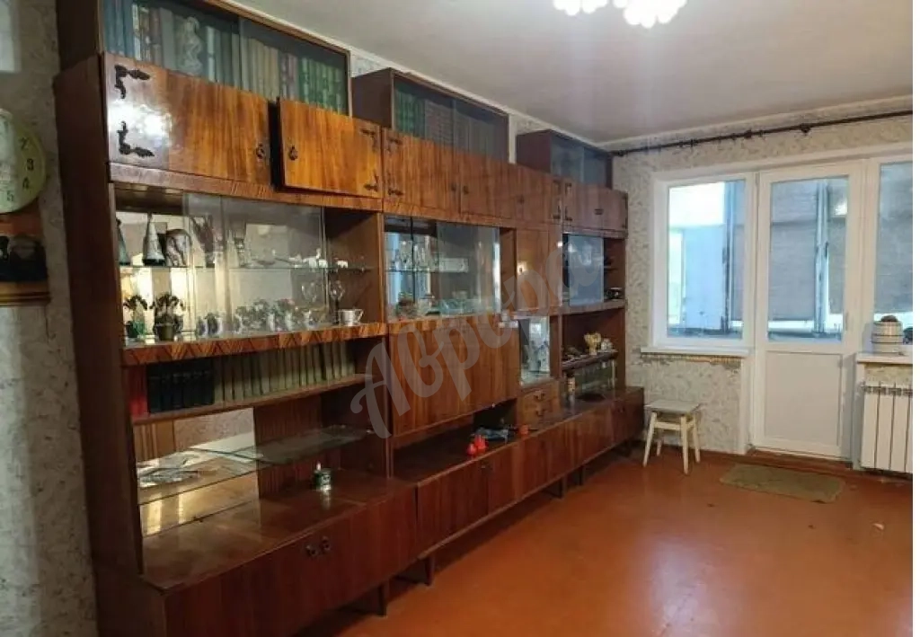 Продается 3-х комнатная квартира 56кв.м проспект Нахимова в Приморском районе