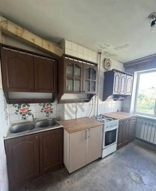 Продается 2 комнатная квартира 45кв.м проспект Металлургов