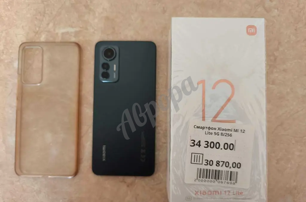 Продам смартфон Xiaomi Mi 12