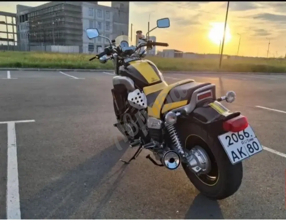 Продам мотоцикл Yamaha VMAX 1200 1998года