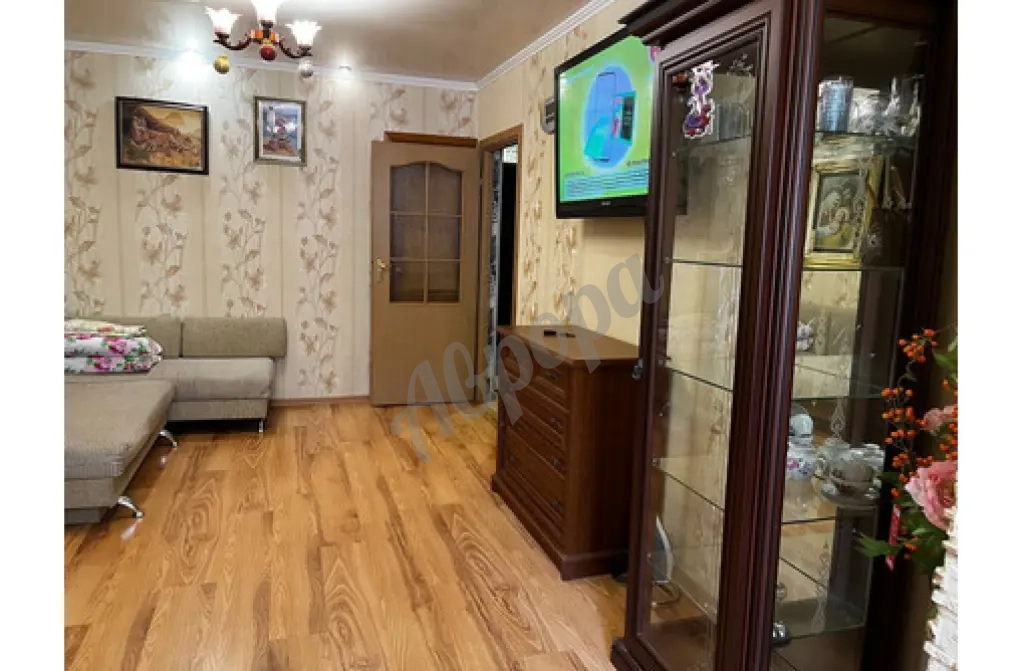 Сдается Двухкомнатная рядом парк Парадиз