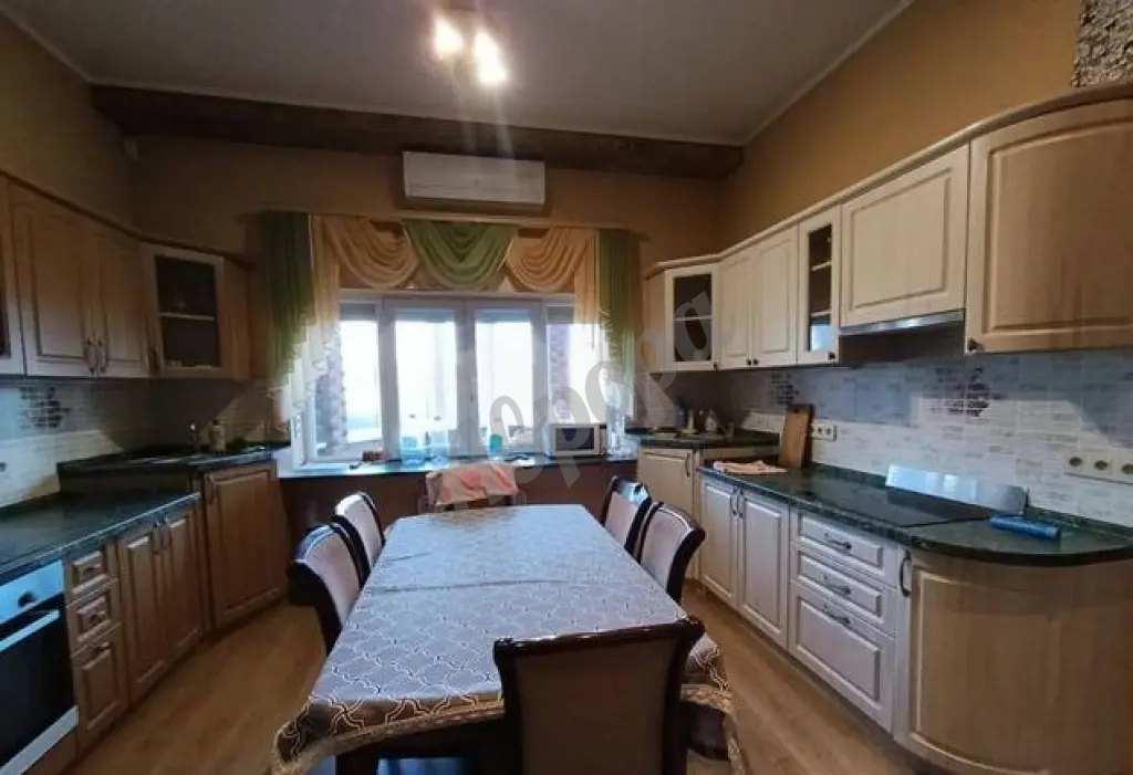 Сдается посуточно дом 235кв.м на Белосарайской косе улица Безуха