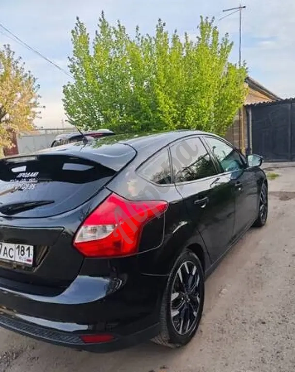 Автомобиль Ford focus 3 хэтчбек