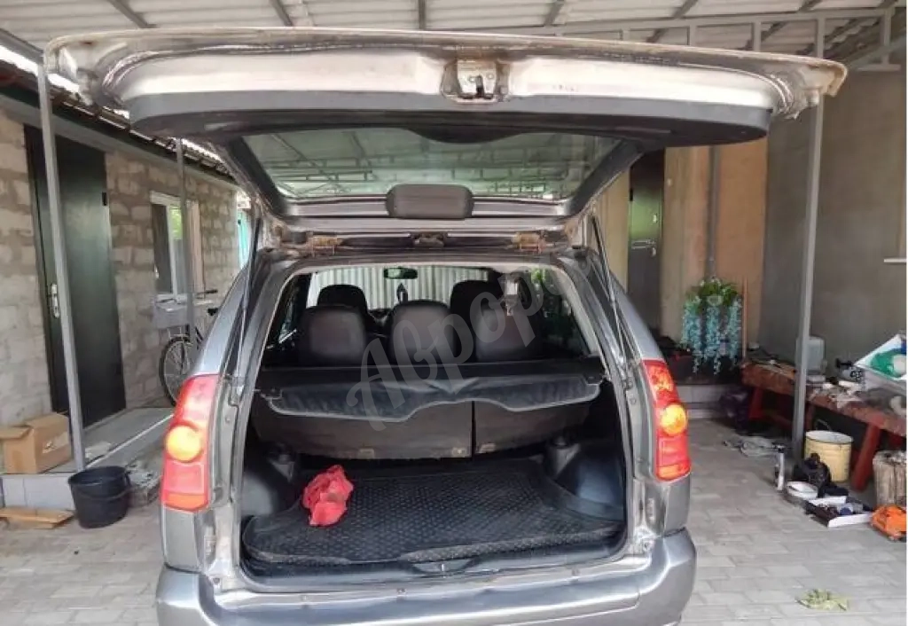 Автомобиль Mitsubishi Space Star 2004 года
