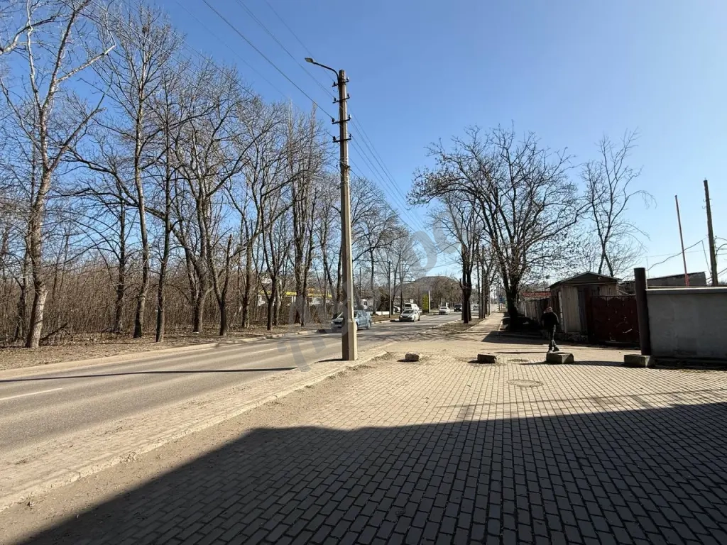 В Продаже Коммерческое Помещение, проспект Павших Коммунаров 188