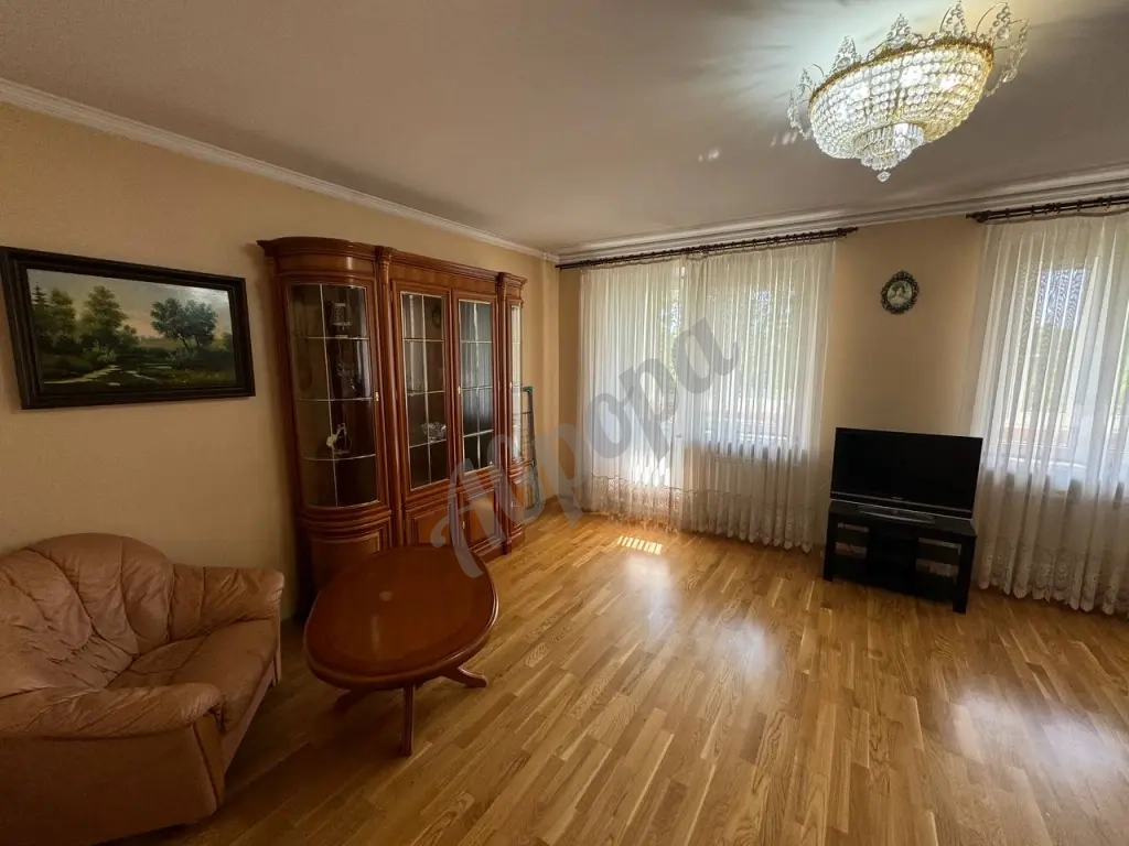 Квартира 65 м², 3 комнаты, 1 кровать