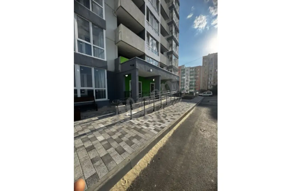 Продается 1-комнатная квартира в новостройке 42.8 кв.м. этаж 3/10 эт. дома г. Евпатория.