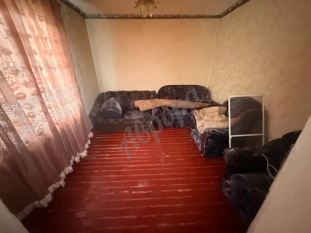 Продам 2-комнатную квартиру в Калининском районе, Мира 66