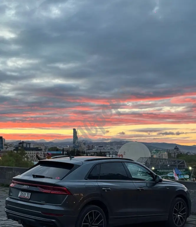 Продам AUDI Q8, PRESTIGE, S-LINE