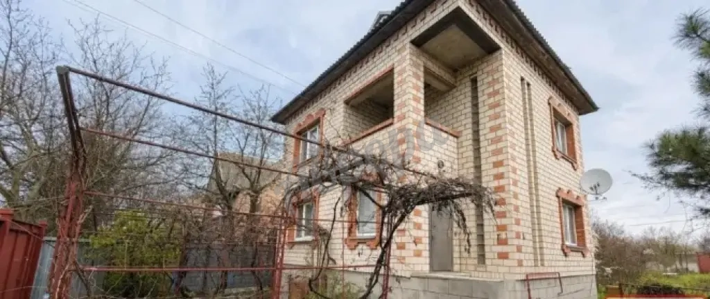 Продается 2-эт дом в Луганске, ул.Веденина