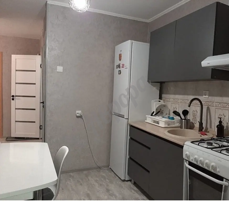 Сдам 2-комнатную квартиру в Луганске, Артемовский район, ул Ленина.