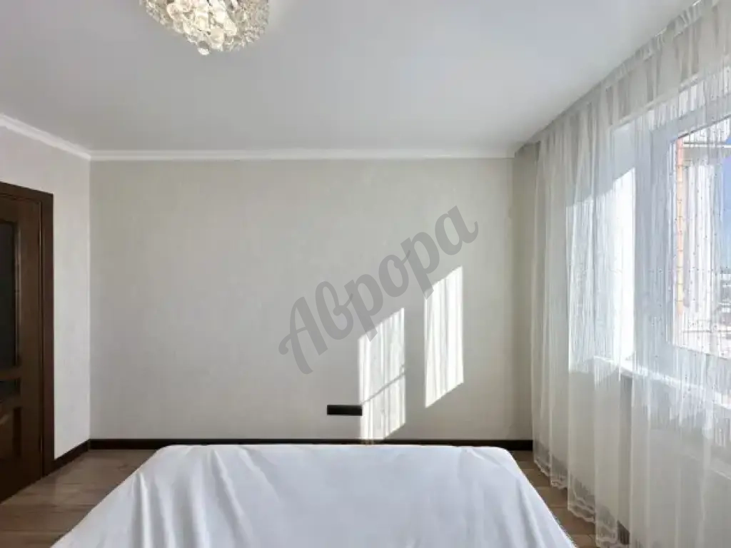 Продается 2-х к.кв. ул. Западный Обход, 52/ 34/ 10