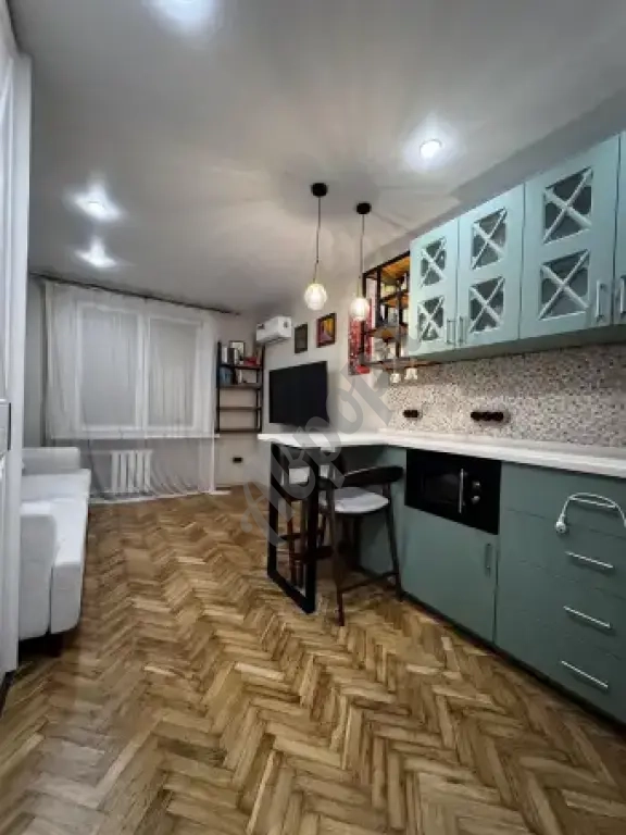 Квартира рядом с трамваем, Сормовская 13,