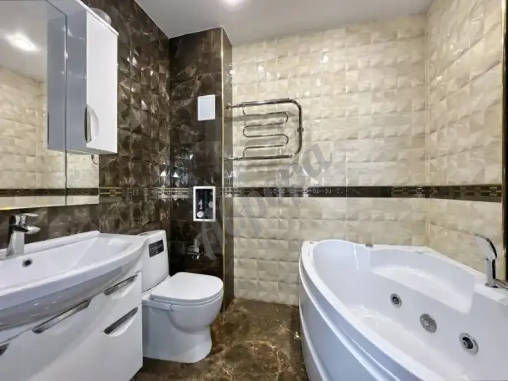 Продается 2-х к.кв. ул. Западный Обход, 52/ 34/ 10