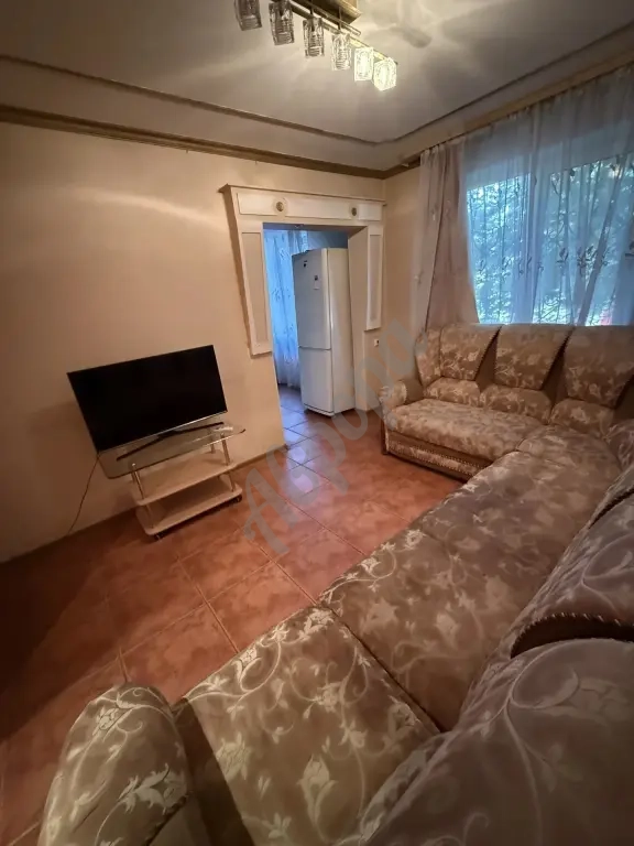 Продам 4ком. квартиру на Крытом Рынке