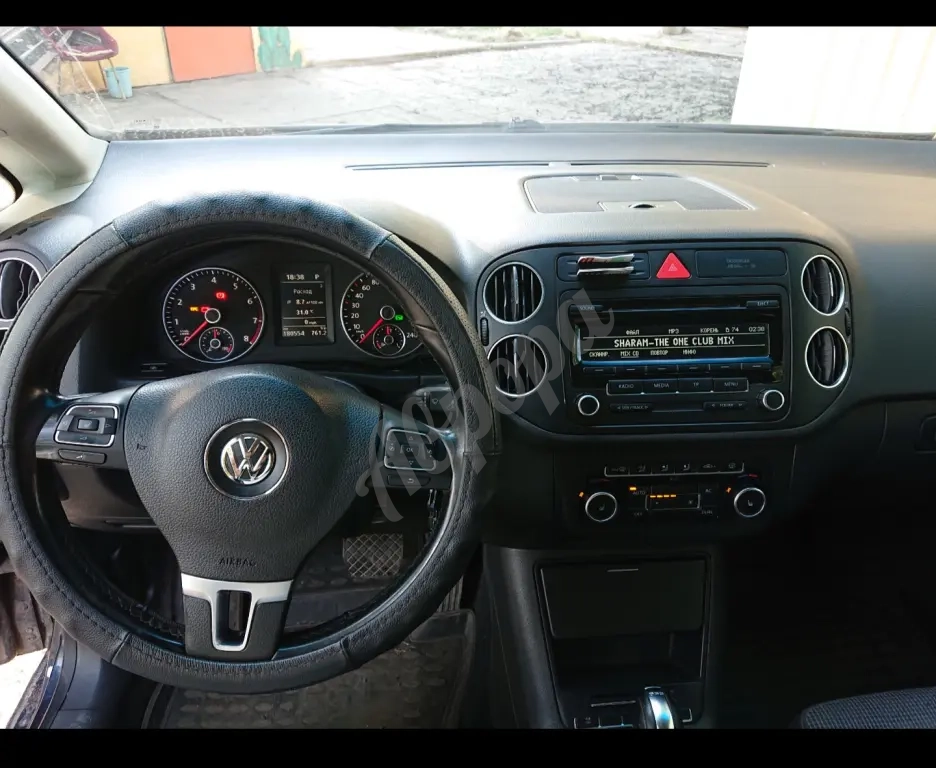 Продам Volkswagen golf aplus 2011