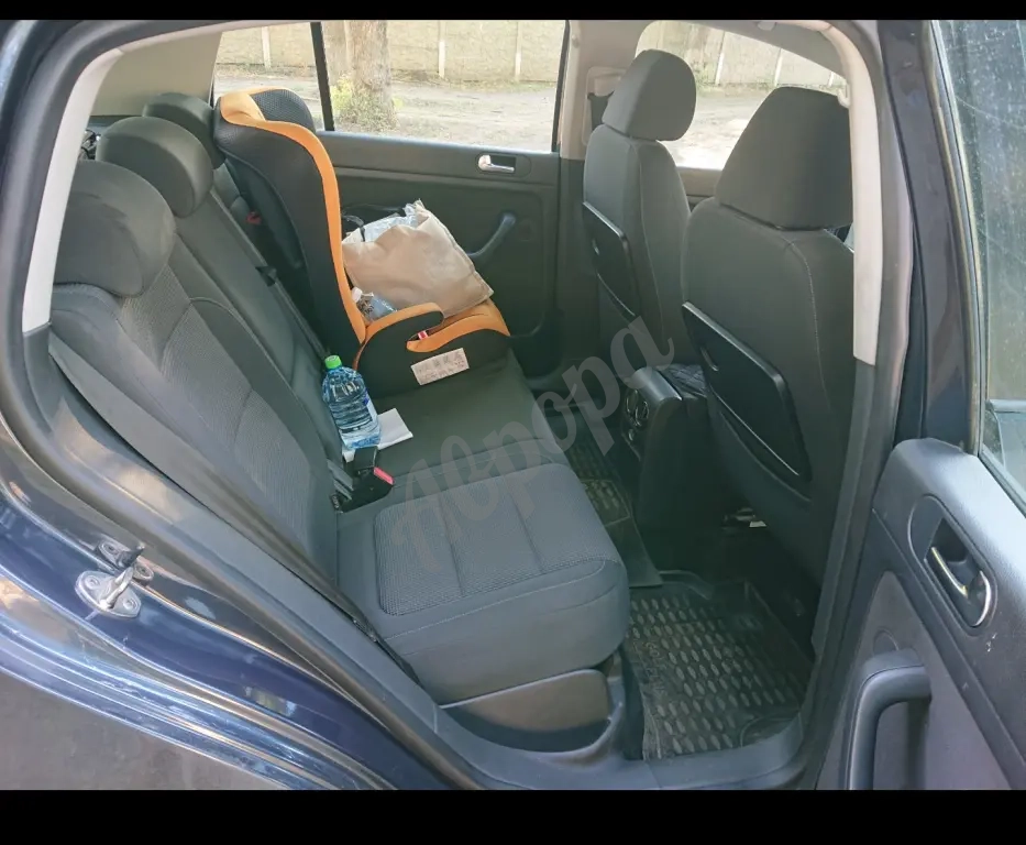 Продам Volkswagen golf aplus 2011