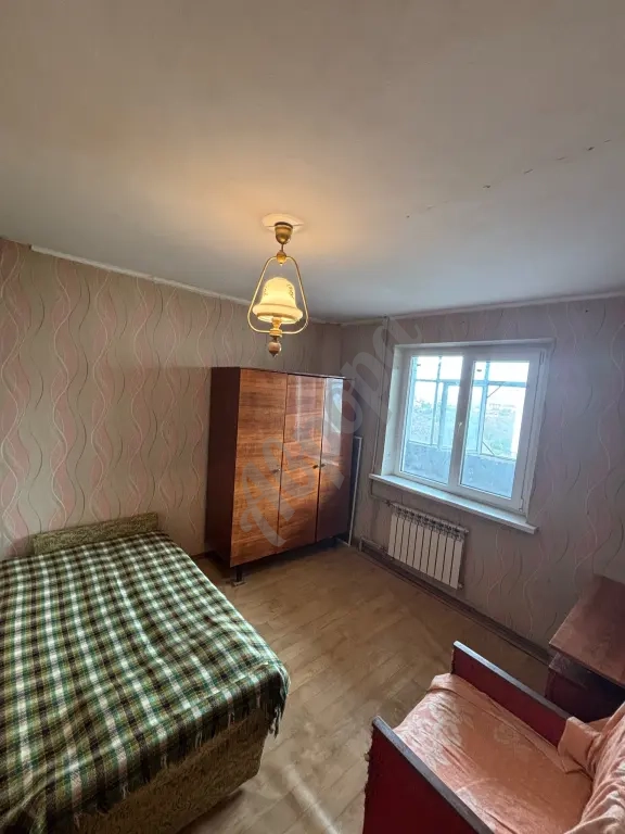 Продам 3-комнатную квартиру на квартале Ленинского Комсомола (Артёмовский район) г. Луганск. Квартал Ленинского Комсомола, д. 10а.