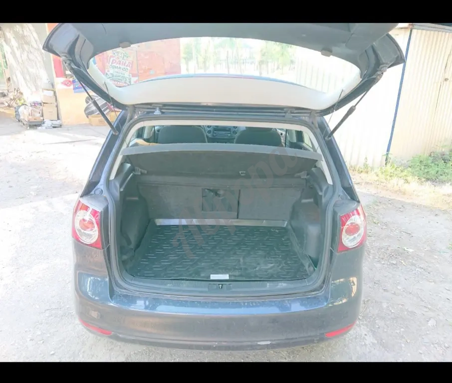 Продам Volkswagen golf aplus 2011